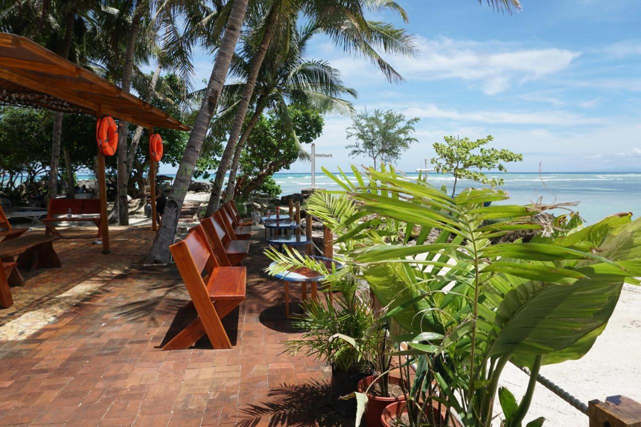L Cafe Restobar & Lyn'S Guest House San Juan  Eksteriør bilde
